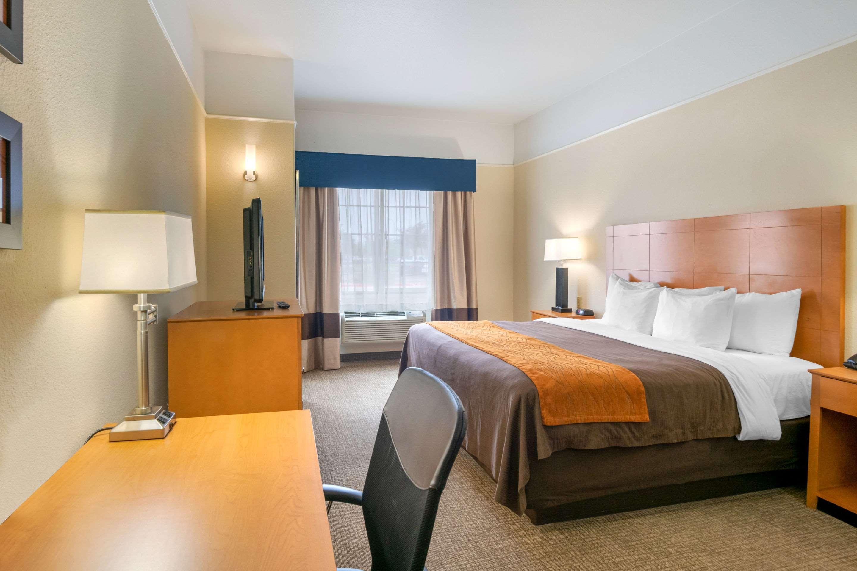 Comfort Inn&Suites Odessa Extérieur photo