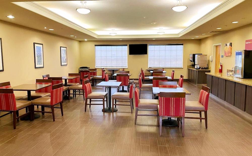 Comfort Inn&Suites Odessa Extérieur photo